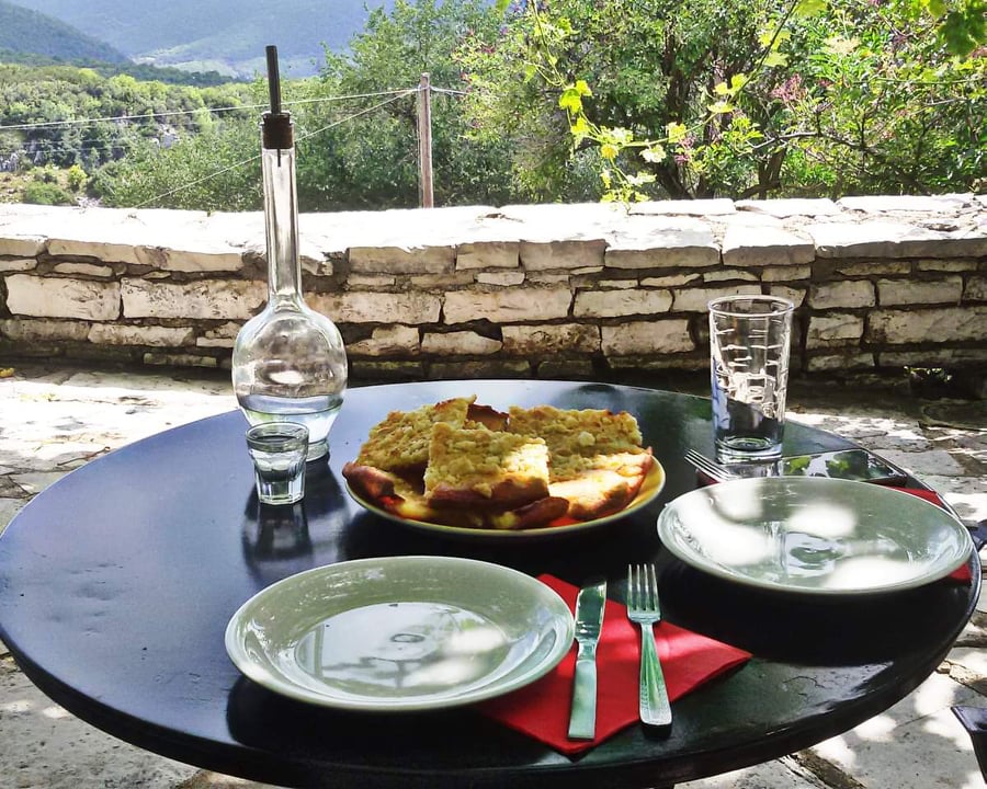 Peek at Greek goes to Elafotopos (Zagori)! - Peek at Greek - Greek language and culture school